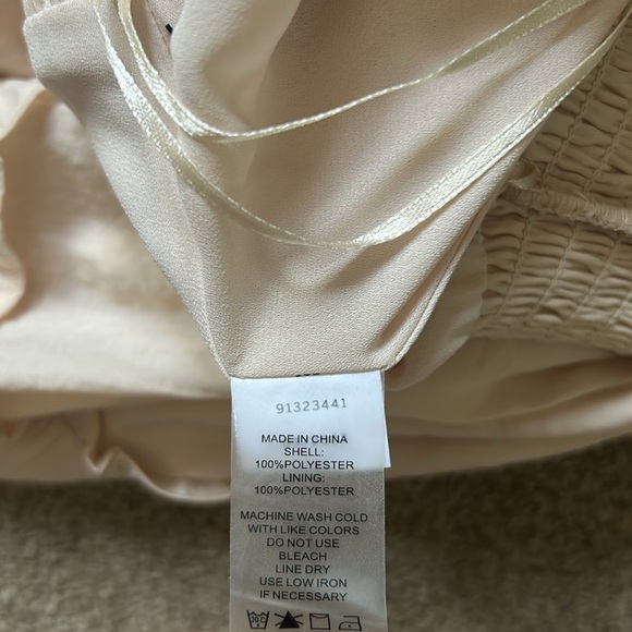 NWT Vince Camuto Smocked Waist Tiered Fully Lined Maxi Skirt - Picture 6 of 8